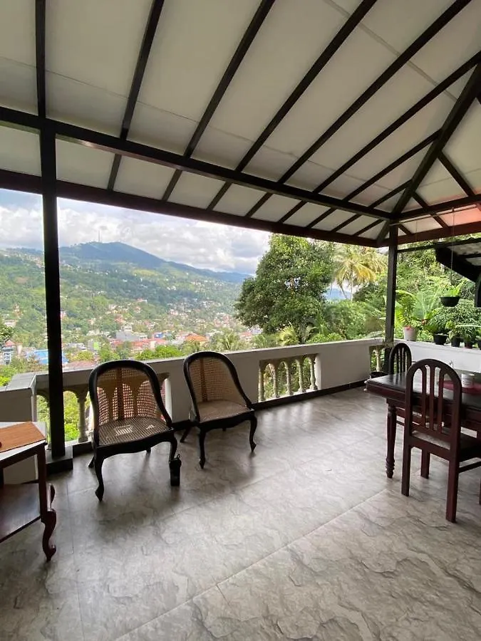 Pensión The Bbc Cheliyan Villa Kandy